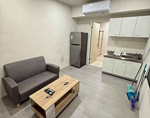 室內寬敞、獨立陽台、衛浴乾濕分離、新和國小捷運站 - Image 1