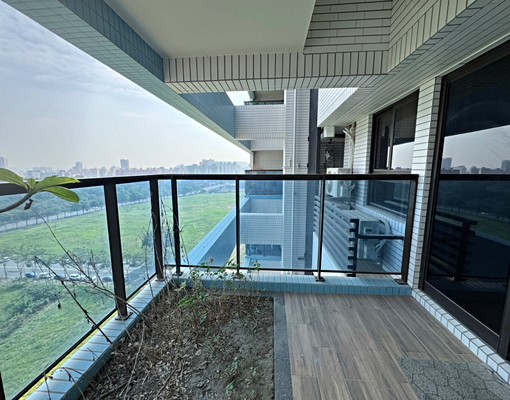 楠梓科技園區站.電梯兩房+平車🤍可租補!華雄交響樂 - Image 1