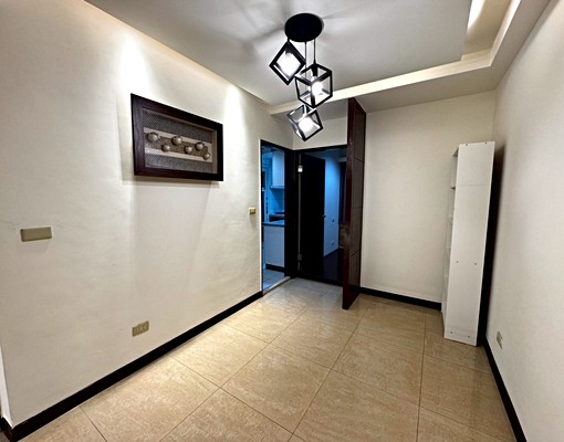 亞東醫院✨採光通風✨租補入籍✨可寵✨包裹垃圾代收✨24H管理 - Image 3