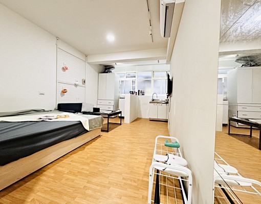 ⭐️三重中正南路🏢近菜寮站三樓套房🏠可立即入住⭐️ - Image 2