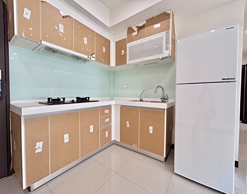 全配加車位租金含管理費安美學三房含傢俱 - Image 1