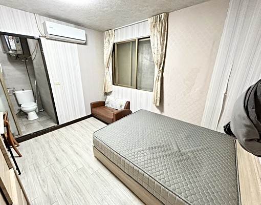 明德街小資套房/可租屋補助/三重國小站 - Image 1