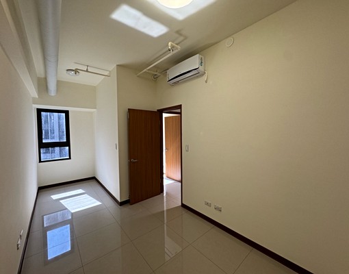 豪華公設飯店級管理-兩房可租補入戶籍免仲 - Image 9