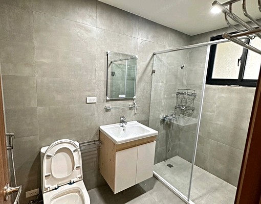 新裝潢大套房,大露台,免仲介費 - Image 4