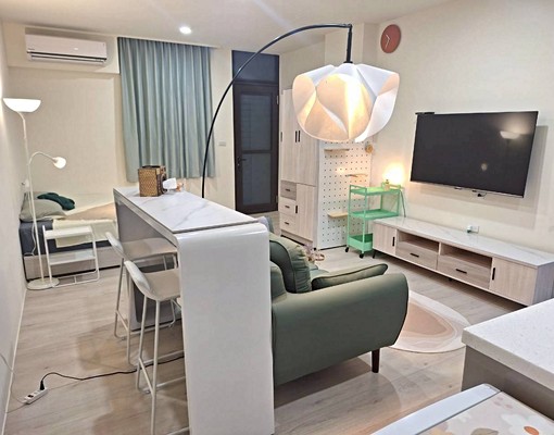 全新精裝潢.陽台.獨洗套房.專屬機車位 - Image 2