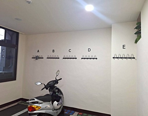 全新精裝潢.陽台.獨洗套房.專屬機車位 - Image 12