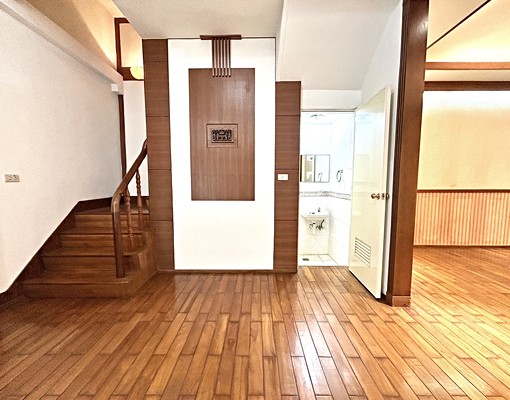 南屯四房透天⭐️門口有車庫可停車⭐️美術館⭐️好事多 - Image 3