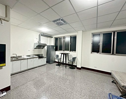 美光旁精美大套房附廚房(3間可選) - Image 3