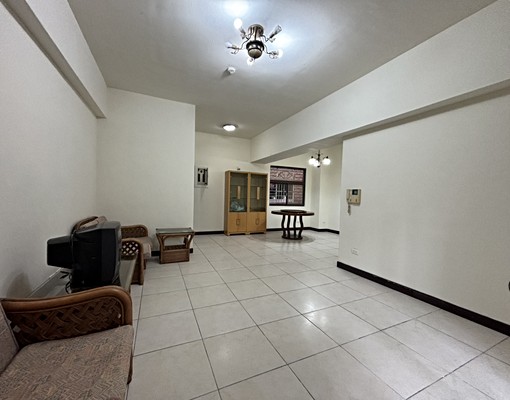 龜山陸光優質大三房車位 - Image 1