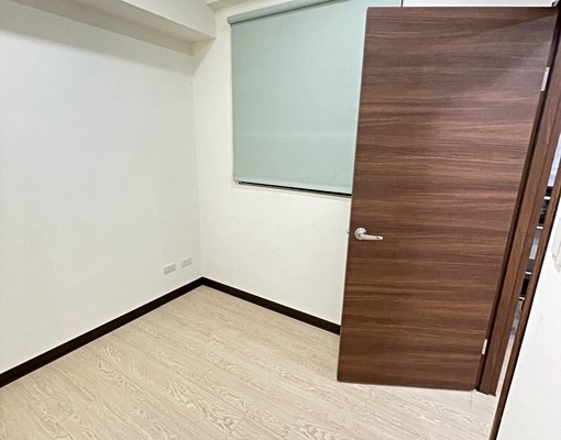 🦁高鐵娛樂城👑2房平車裝潢高樓視野 - Image 5