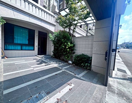 🦁新光田👑臨路車庫孝親別墅 - Image 3