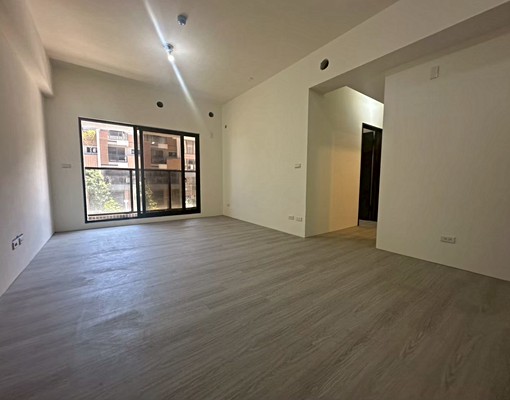 英堡日朗3房車 - Image 1