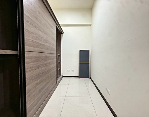 南屯嶺東🌸微笑城市🌸2+1房平車🚗全配一卡皮箱可入住 - Image 5