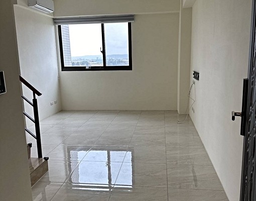 超值稀有樓中樓三房/可租補 - Image 2