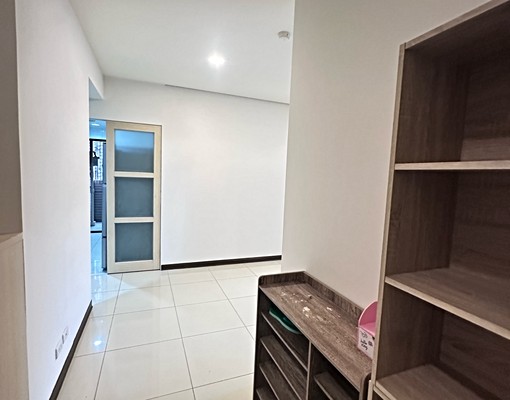 星鴻社宅可租補/市區四房拎包即可入住 - Image 3