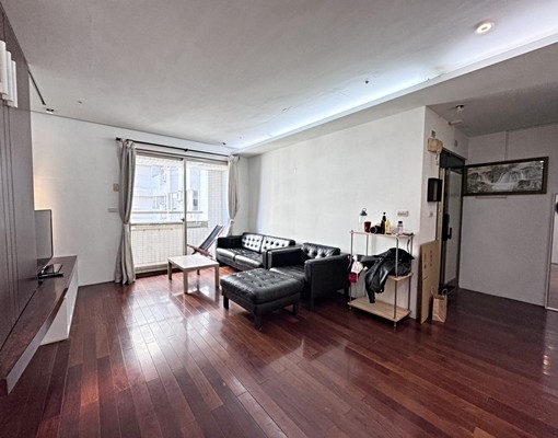 ⚜️可小型犬、租補⚜️格局方正⚜️高樓層好視野⚜️ - Image 1