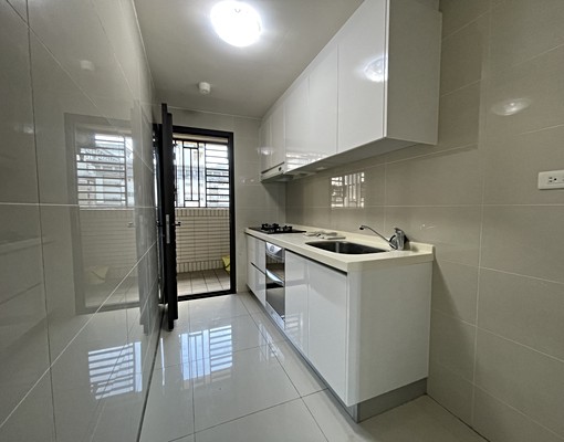 可租補有囍學區方正雙陽台三房車 - Image 4