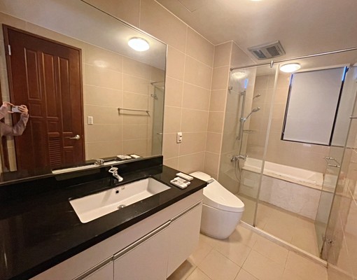 板橋車站,邊間大面採光正2房,可租車位可寵 - Image 15