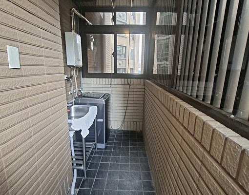 市府站電梯景觀正兩房優質屋 - Image 9