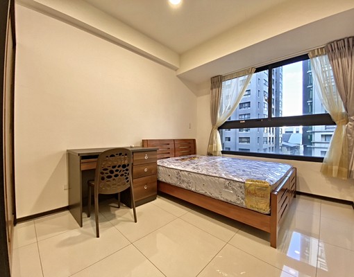 走路青海家樂福🔥可貓/可雙租補👑靜奢系精裝🔆家具齊全 - Image 10