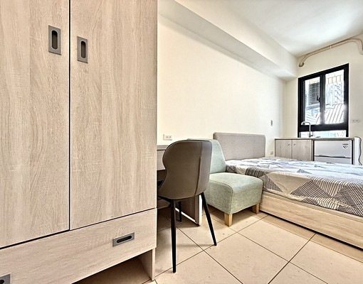 南區東區💕小資省錢套房✨衛浴開窗💕陽台獨洗曬 - Image 5