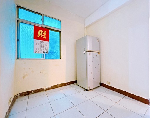 租-加昌國小旁|壽民路。極簡風三樓公寓|四雅房 - Image 7