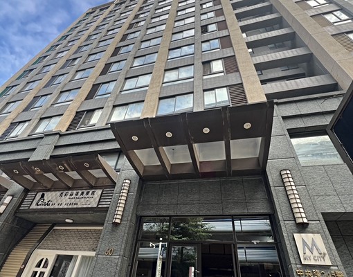 可寵!mycity!可開伙!巨城旁大套房!一卡皮箱直接入住 - Image 5