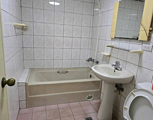 大仁路電梯3房雙衛含管理費(可遷户口和租補) - Image 7