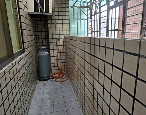 大仁路電梯3房雙衛含管理費(可遷户口和租補) - Image 10