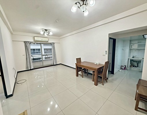 格局方正✨採光三房兩廳✨戶數單純✨平車✨黃金地段✨大坪數 - Image 1