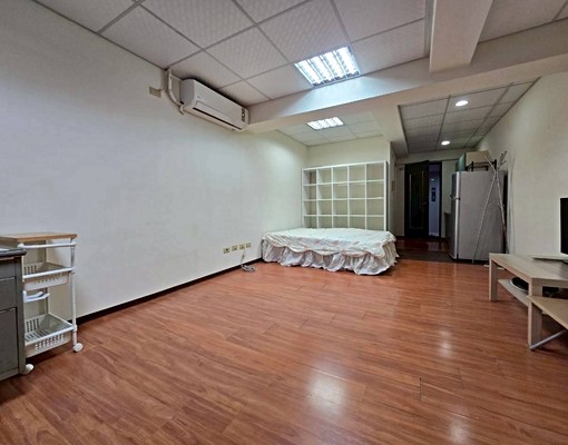 近巨城.電梯大套房.早班管理員.垃圾集中 - Image 4