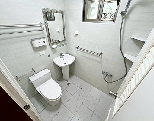 西屯近捷運站✨秒殺2房1廳✨可寵貓狗✨可租補✨汽車位 - Image 14