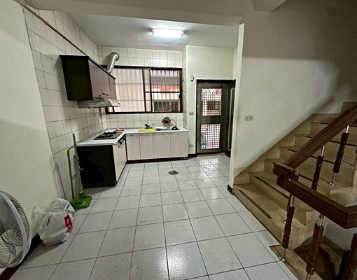 近74車庫美墅|四房好利用|社區環境好|雙出入口|中庭散步| - Image 3