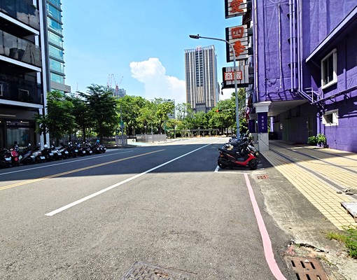 租-近高醫、義享天地、巨蛋商圈河左岸挑高景觀樓中樓套房 - Image 9