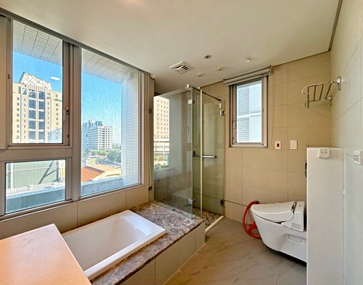 烏日地標✨精裝大三房✨更衣間✨社區唯一釋出 - Image 11