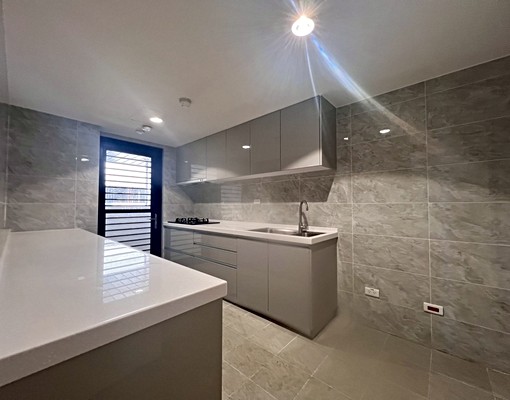 可租補三房三衛浴全新屋況 - Image 8