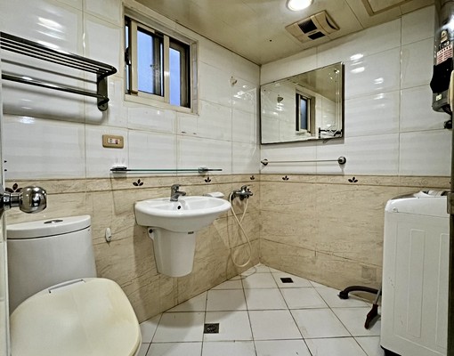 🏡長安街電梯套房含陽台拎包入住$11000 - Image 3