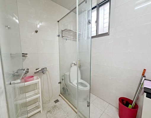 質感空間👑三民國中站約270公尺💕4房2廳2衛全新粉刷 - Image 9