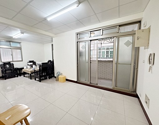 質感空間👑三民國中站約270公尺💕4房2廳2衛全新粉刷 - 591租屋網 - Image 2