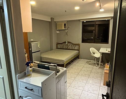 市區交通方便,靠近火車、公車站套房 - Image 10