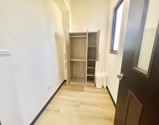 草漯🔥市區內優質~衛浴開窗+陽台大套👍👍 - Image 3