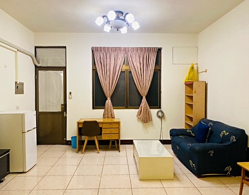 舒適超大雅房出租(近公道五台肥) - Image 1