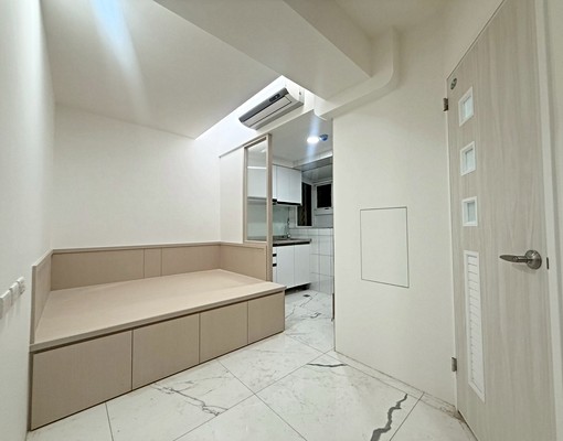 秀朗橋🏠全新裝潢✨租補❤️變頻冷氣✅包裹垃圾代收❗️工作室 - Image 1