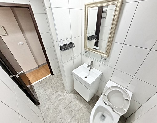 🏅這地點去哪都近🧡兩間可選都陽台獨洗💜機車位流理台💙 - Image 15