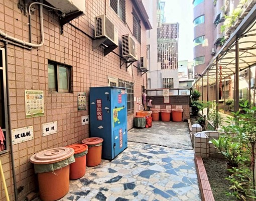 ❤️不用管租屋❤️近南紡頂樓溫馨套房(僅租女生) - Image 2