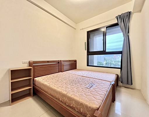 大三房屋內乾淨明亮💯可租補戶籍💯社區車位好租 - Image 2