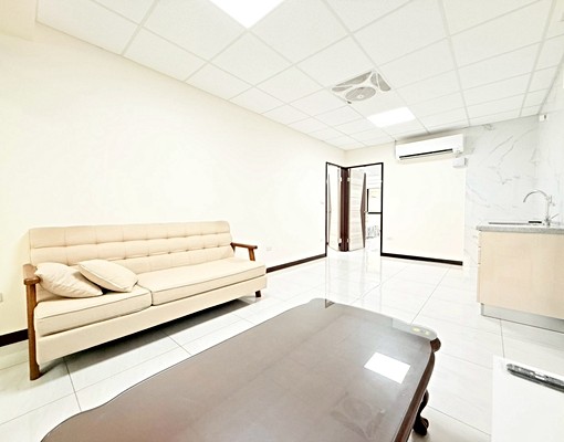 西盛夜市/精美2+1房/台電計價/天然瓦斯/前後陽台/雙衛浴 - Image 1