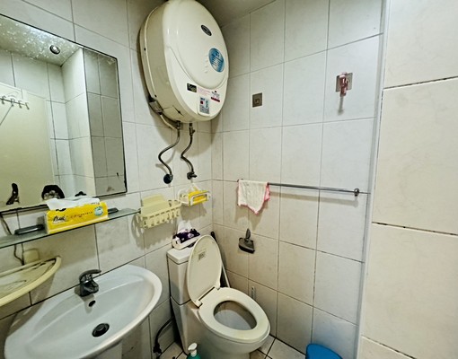 七張捷運樓上套房,出站就到家 - Image 3