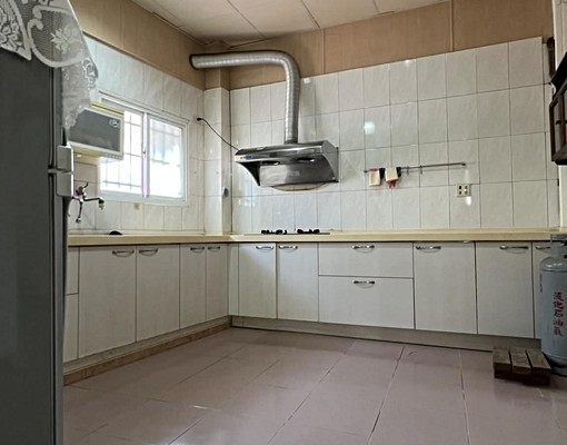 透天三角窗店面住宅兩相宜 - Image 9