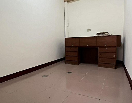 透天三角窗店面住宅兩相宜 - Image 10